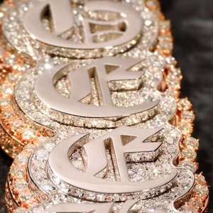 จี้มอยส์ซาไนต์ VVS สไตล์ฮิปฮอป ตัวอักษรแนวตั้ง ชื่อสั่งทำ เงินแท้ 925 ประดับเพชร สำหรับเขา/เธอ อินเดีย - Product Image 3