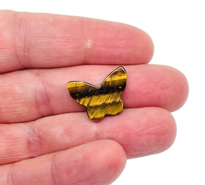 Pendentif en pierre œil de tigre en forme de papillon, perles artisanales polies sur le thème animalier - Product Image 2