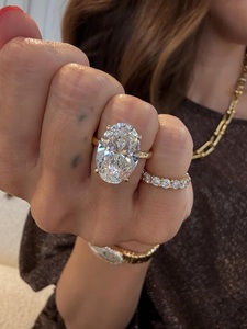 Anillo de Compromiso Solitario con Diamante Ovalado de 10 Quilates Cultivado en Laboratorio, Certificado por IGI - Product Image 1