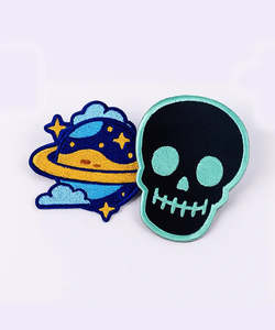 Écusson brodé personnalisé, badge brodé sur mesure, étiquette brodée décorative, conception de logo de qualité supérieure, fournisseur OEM - Product Image 1