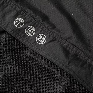 Chaqueta cortavientos de invierno para hombre con media cremallera, capucha, estilo cargo, con estampado digital y bolsillo de malla bordado - Product Image 3