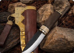 Couteau Viking Gotland à lame en acier à haute teneur en carbone forgé à la main, écologique, pour la chasse et le camping, avec manche en os et embouts en laiton - Product Image 3