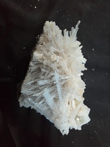 Scolacitr Cluster, Cristal de Roche Naturel, Spécimen de Pierre Précieuse, Artisanat Écologique, Forme Libre, Thème Amour, Décoratif - Product Image 4