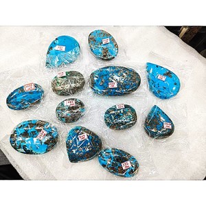 Pierres précieuses 100 % naturelles en turquoise iranienne (Firoza), grandes cabochons faits à la main, formes ovales, cœur et paume, pièces de haute qualité pour la fabrication de bijoux - Product Image 1