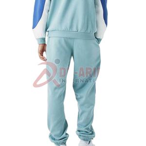 Fabricant de vêtements OEM Ensemble de survêtements légers de style streetwear à séchage rapide pour hommes en coton uni pour la saison hivernale à imprimé bouffant - Product Image 4