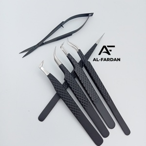 Pinzas Japonesas de Acero Inoxidable Negro Mate para Extensiones de Pestañas con Punta de Fibra Voluminizadora y Tijeras de Resorte para Cejas - Product Image 1