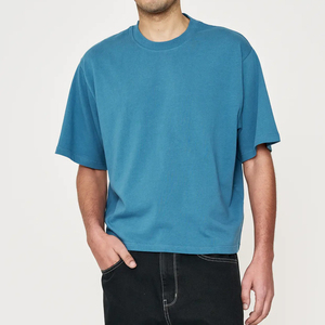 Camiseta de Corte Cuadrado Personalizada para Hombre, 100% Algodón, Estilo Urbano Moderno, Logotipo Personalizado, Cuello Redondo, Camiseta Lisa de Corte Cuadrado para Hombre - Product Image 1