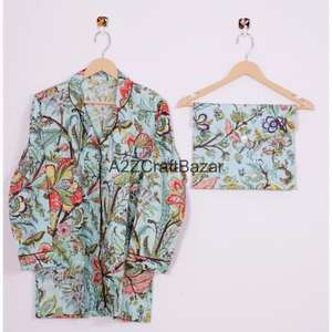 Pijamas de Algodón 100% Puro de Alta Calidad al por Mayor para Hombre y Mujer, Ropa de Dormir Romántica con Estampado Floral para Vacaciones de Invierno, Suministro Directo de Fábrica - Product Image 3