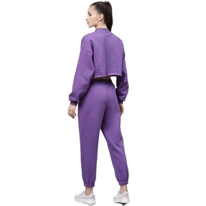 Ensemble de survêtement court pour femme sur mesure, haute qualité, style streetwear, dernier design, prix abordable - Product Image 3
