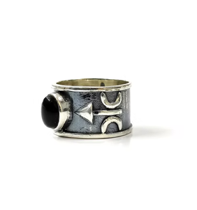 Bague pour homme en onyx noir, argent sterling 925, finition oxydée, large, collection de bijoux faits à la main, vente en gros - Product Image 2