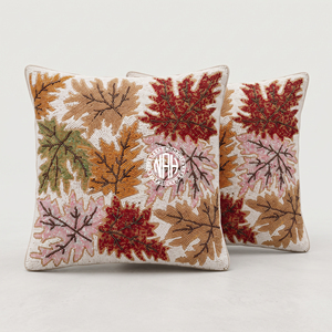 Funda de Cojín de Lujo con Cuentas y Diseño de Hojas, Satén Negro con Bordado Dorado y Plateado, Decorativa para el Hogar - Product Image 5