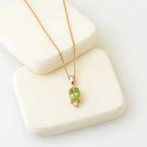 จี้เพอริดอทดรีฟทรงรี เงินแท้ 925 ชุบทอง 14K ของขวัญเครื่องประดับประจำเดือนเกิด - Product Image 4