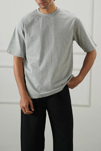 Producción de Camisetas para Hombre al por Mayor, Abastecimiento de Ropa, Desarrollo de Prendas Personalizadas, Fabricación de Moda de Marca Privada - Product Image 4