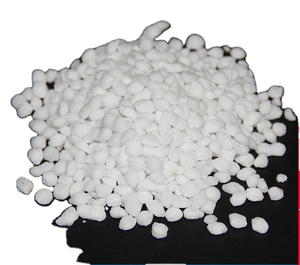 Engrais granulé blanc entièrement hydrosoluble à base de nitrate de calcium et d'ammonium pour arbres fruitiers - Product Image 1