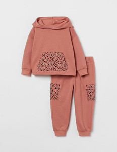 Conjunto Deportivo para Niñas con Logotipo Personalizado, Última Llegada, Estilo Casual, Tela Suave con Diseños Modernos y Conjuntos de Ropa para Niños en Color Sólido - Product Image 1