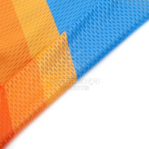 Camiseta Deportiva Personalizada de Poliéster, Transpirable, Ecológica, Moderna, para Funciones de Equipo y Programas de Ejercicio - Product Image 5
