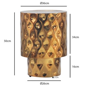 Mesa de Centro Moderna Favorita para Interiores, Diseño Geométrico, Muebles Hechos a Mano para Sala de Estar, Tapa de Metal, Estilo Contemporáneo - Product Image 1