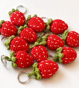 Handmade Crochet Strawberry Keychain Cotton Woven Fruit Shape Carabiner Pendant Cute Lightweight <b>Key</b> <b>Ring</b> For Sale - Product Image 3