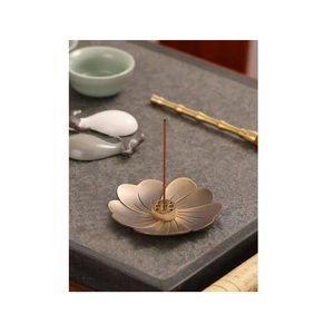 ที่วางธูปโลหะรูปใบไม้ มีจำหน่ายในราคาขายส่ง - Product Image 2