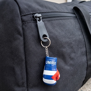 Kuba-Flagge Mini-Boxhandschuh Schlüsselanhänger Kubanischer Stolz Boxhandschuhe Schlüsselring Souvenir Geschenk Taschenanhänger Auto-Accessoire Individuelles Logo PU - Product Image 4