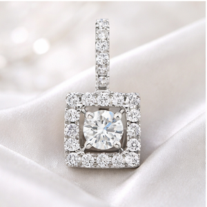 Elegante Collar con Colgante de Diamante Cultivado en Laboratorio, Diseño de Doble Halo Cuadrado Pequeño, Oro Blanco Sólido de 10K, para Mujer, Moderno y a la Moda - Product Image 2