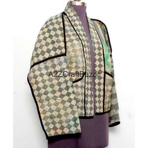 Chaqueta Reversible Acolchada Hecha a Mano para Mujer, 100% Algodón, con Estampado Floral, Cuello en V, Cierre con Cinturón, Estilo Formal para Otoño/Invierno - Product Image 4