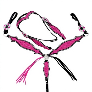 Ensemble de sellerie Western en cuir naturel souple avec cravate et collier de poitrine, orné de cristaux, logo personnalisé, confortable et léger - Product Image 1