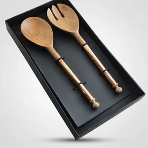 Ensemble de couverts écologiques en gros pour salade, manches en bois et résine, compatibles lave-vaisselle/micro-ondes/four, couverts en acier doré PVD - Product Image 5