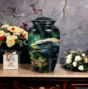Urne commémorative en forme d'aigle pour cendres humaines, récipient funéraire décoratif, souvenir mémorial et hommage commémoratif - Product Image 3