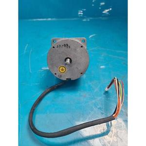 Moteur pas à pas hybride MAE HN200-3426-0430 BX08 - Équipements et pièces semi-conducteurs d'occasion de renommée mondiale - Product Image 1