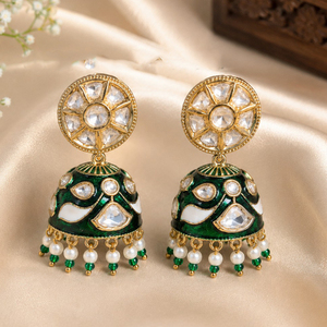 Boucles d'oreilles pendantes en laiton plaqué or avec perles Kundan, pompon, charme ethnique, imitation perle, cristal et strass, tendance mariage - Product Image 2