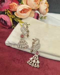Pendientes Kundan Royal Peacock para mujer, ideales para bodas, recepciones, festivales y fiestas, joyería artificial de imitación, venta al por mayor. - Product Image 1