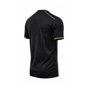 เสื้อฟุตบอลแบบกำหนดเองพร้อมวัสดุที่นุ่มสบาย ระบายอากาศได้ดี และเคลื่อนไหวสะดวกสำหรับการฝึกซ้อมและการแข่งขันกีฬา - Product Image 5