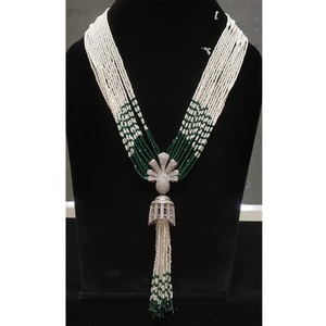 Atractivo Collar con Colgante de Diseño de Primera Calidad con Cuentas para Mujer, Joyería Moderna para Bodas - Product Image 3