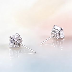 ต่างหูแบบติดหู เพชรโมอิสซาไนต์ VVS เงินแท้ 925 รูปทรง Asscher ประดับเพชรแบบ Prong Setting ต่างหูสวยหรู ของขวัญสำหรับผู้หญิง เหมาะสำหรับงานแต่งงานและงานเลี้ยง - Product Image 6