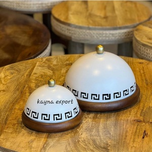 Soporte para Cupcakes de Estilo Árabe para Bodas, Hecho a Mano, Ecológico, con Certificación CE, Domo Metálico Blanco con Base de Madera - Product Image 1