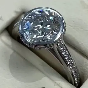 Anillo de Compromiso Vintage con Diamante Cultivado en Laboratorio de 2.65CTW, Corte Bezel, Certificado IGI, Chapado en Oro Amarillo de 14k, para Aniversario o Boda - Product Image 4