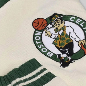 เสื้อแจ็คเก็ตบอมเบอร์สำหรับผู้ชาย สีเขียวขาว สไตล์หนังขนสัตว์  แบบ NBA Finals  แนว Letterman  เสื้อเบสบอลสตรีทแวร์ x - Product Image 3