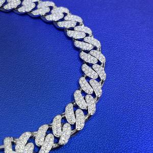 Chaîne cubaine Dvars Diamond pour femme en moissanite, argent sterling 925 plaqué or, 10 mm, style hip-hop, 2 rangs, élégante et glacée - Product Image 3