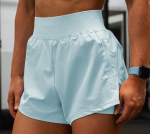 Shorts de yoga asymétriques taille haute pour femme, en maille unie, froncés aux fesses, extensibles dans les quatre sens, sans coutures, pour fitness et entraînement, noir, Spandex/Nylon - Product Image 1