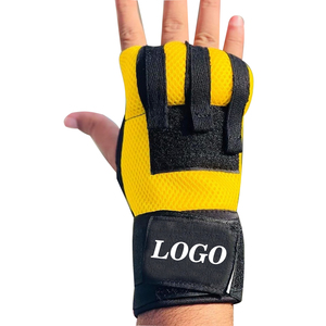 Gants intérieurs de boxe personnalisés MMA Muay Thai, impression par sublimation intégrale, taille ajustable, fermeture auto-agrippante, légers, pour adultes - Product Image 6