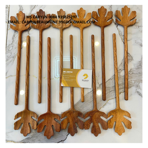 Cuillère en bois sculptée à la main avec plume, personnalisée et gravée, cadeau écologique, cuillère en padauk, feuilles de fleurs, manche court, minimaliste - Product Image 5