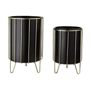 Latest Design New Development Metal Iron Long Black Planter Tall Flower Pot On Small Stand For CenterTable