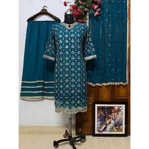 Conjunto superior e inferior de mujer de diseñador con Dupatta para ropa de fiesta - Product Image 1