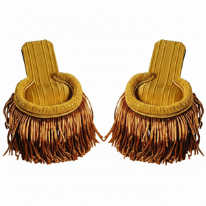 แผ่นประดับไหล่แบบพรีเมียมสีน้ำตาลขอบพู่ ทำจากโพลีเอสเตอร์ สำหรับชุดเครื่องแบบพิธีการและชุดทางการ พร้อมพู่ประดับด้วยเส้นด้ายทอง - Product Image 3