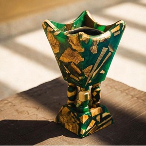 Brûleur à Bakhoor moderne en bois et résine époxy pour parfumer la maison - Product Image 1