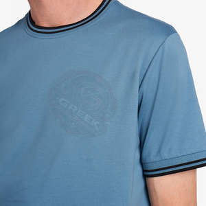 เสื้อยืดโอเวอร์ไซส์พรีเมียมสำหรับผู้ชาย สวมใส่สบาย ระบายอากาศได้ดี แห้งเร็ว แขนสั้น ผ้าคอตตอนผสม ลำลอง ปักลายเรียบง่าย รับผลิตแบบ OEM ODM - Product Image 6