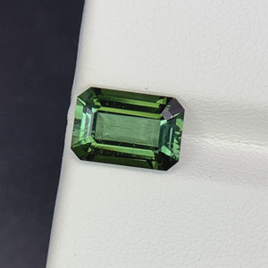 Saphirs verts synthétiques de laboratoire taille émeraude 4x6mm 5x7mm avec jeu de couleurs/effet de feu pour la fabrication de bijoux - Product Image 4