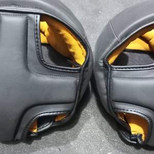 Protector Bucal de Cuero Vacuno Negro de Alta Calidad para Boxeo, MMA/Kickboxing, Transpirable, Personalizable, Unisex para Adultos, con Logotipo Personalizado - Product Image 6