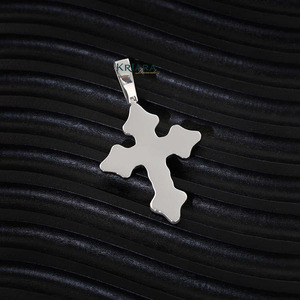 Colgante de Cruz de Plata 925 con Baño de Rodio y Moissanita, Amuleto Religioso Unisex, Joyería Cristiana de Lujo - Product Image 6